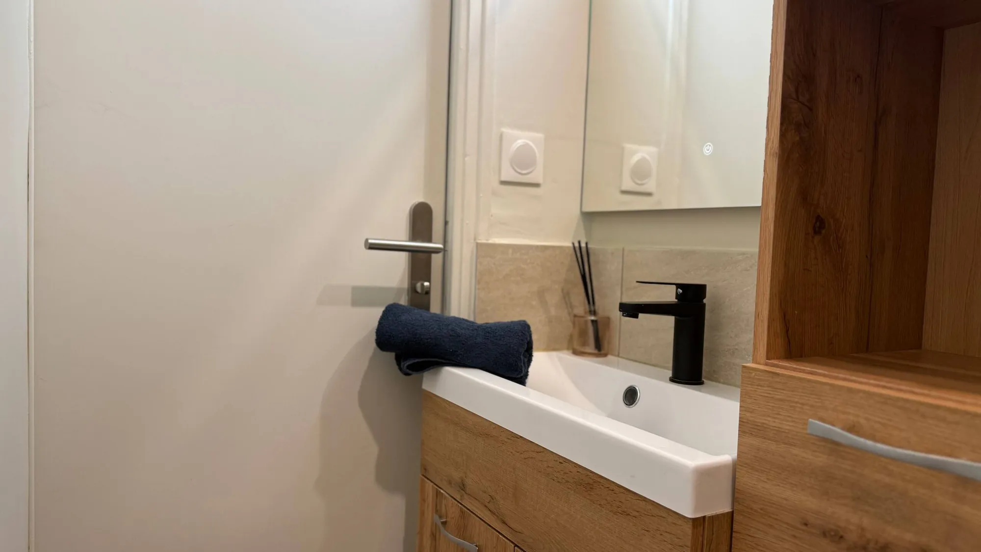 Salle de bain — Escapade Sereine, Laval