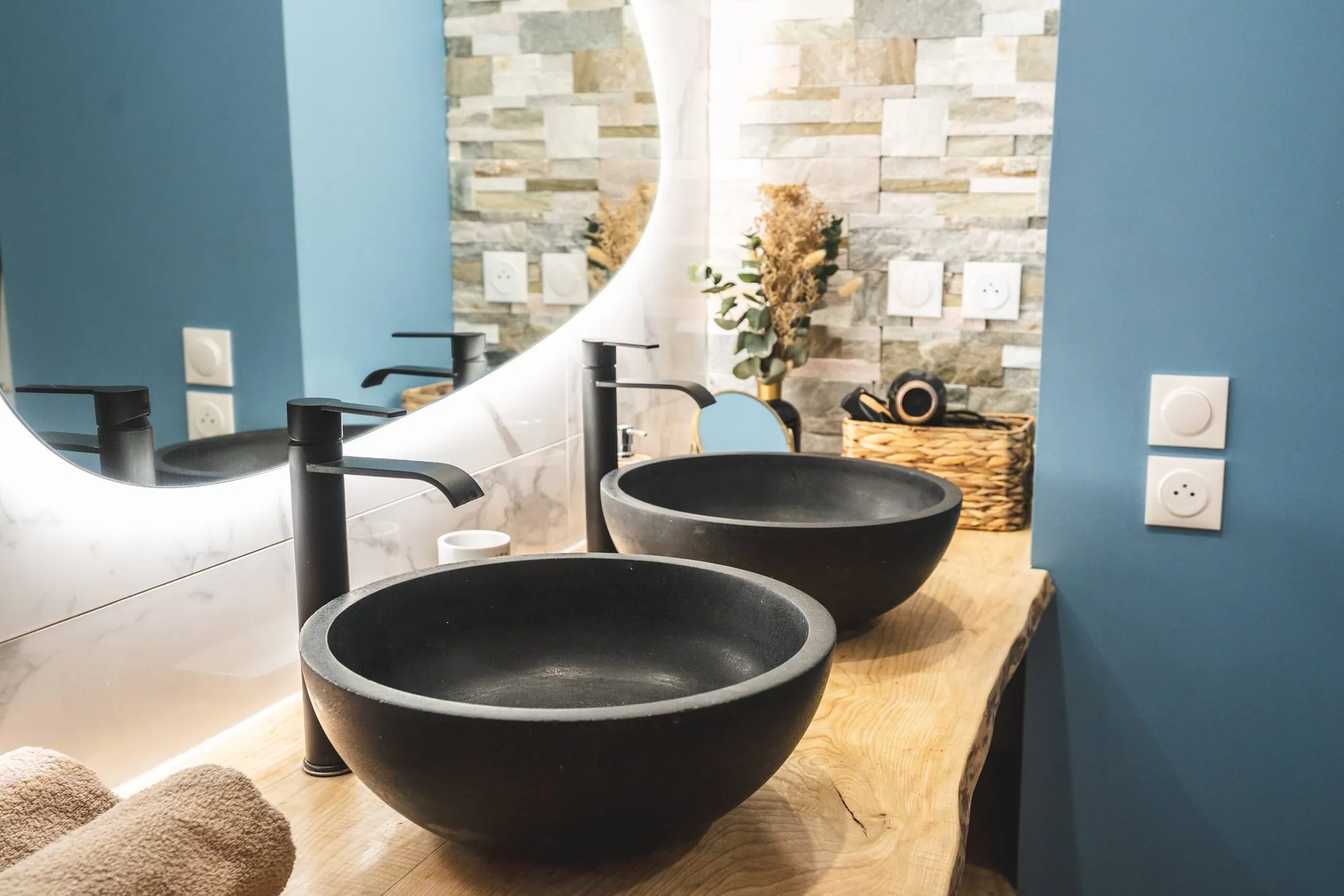 Salle de bain — Factory, Laval